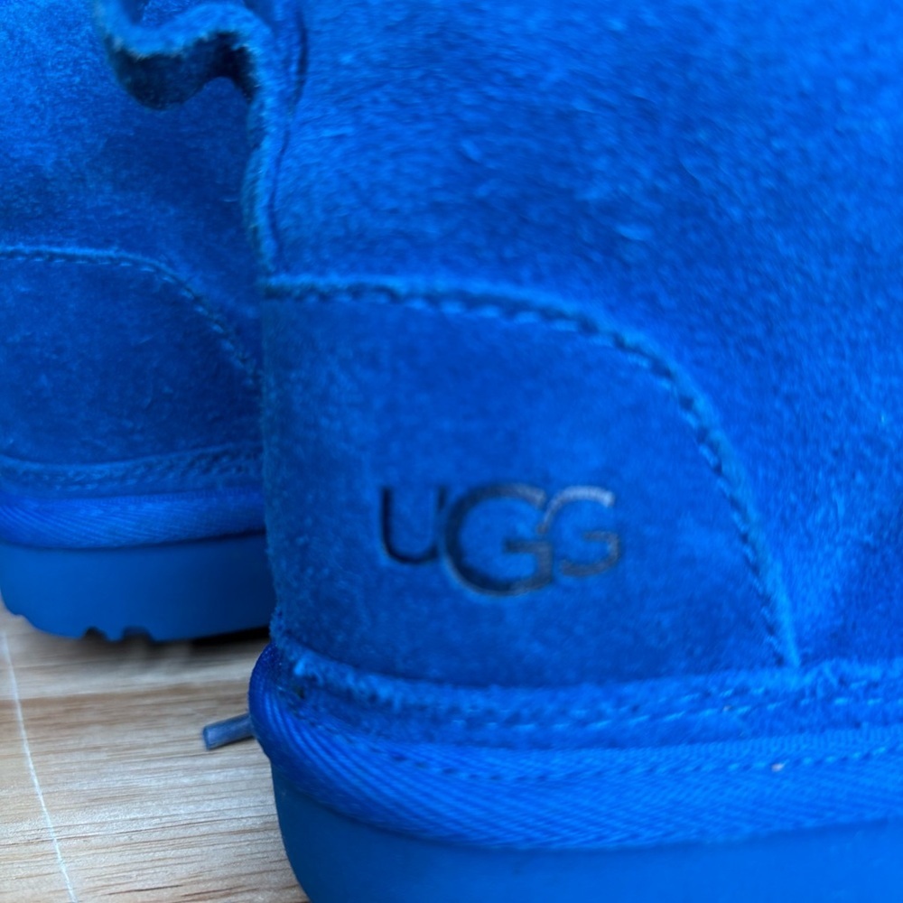 Kid's UGG Neumel II | cobalt blue | sz 1 | GUC - Picture 6 of 8